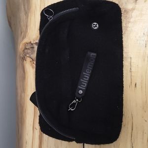 Lululemon On the Beat Bag